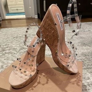 Steve Madden Size 7 Wedge. Worn once